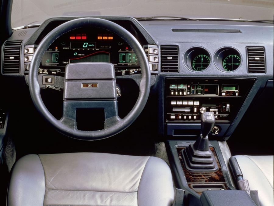  Nissan 300ZX 1983 года  (фото 11 из 13)